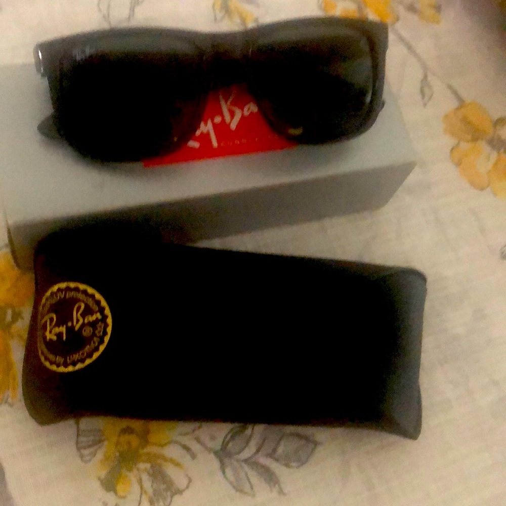 Ray ban  color black size 55 unisex